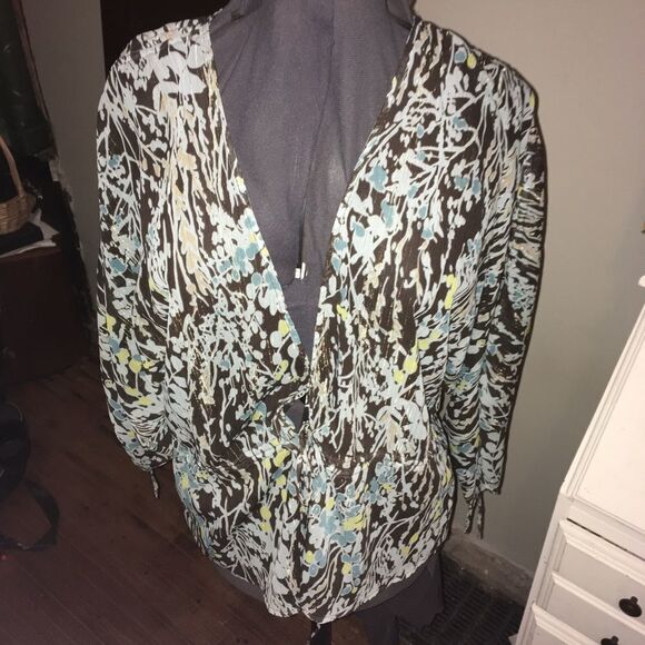 Lane Bryant tie front, semi sheer 18/20  blouse - Picture 1 of 4